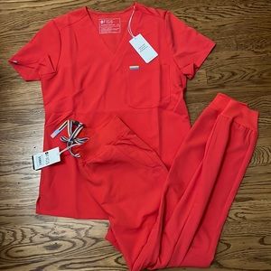 BNWT FIGS Red pride scrubs XS jogger and catarina